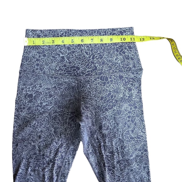 Lululemon Align High-Rise Crop Purple with White Floral Print - Picture 8 of 8